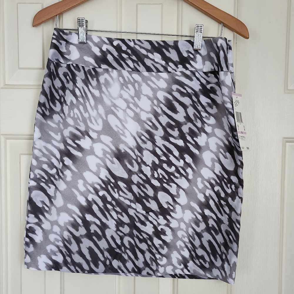 Anne Klein skirt
